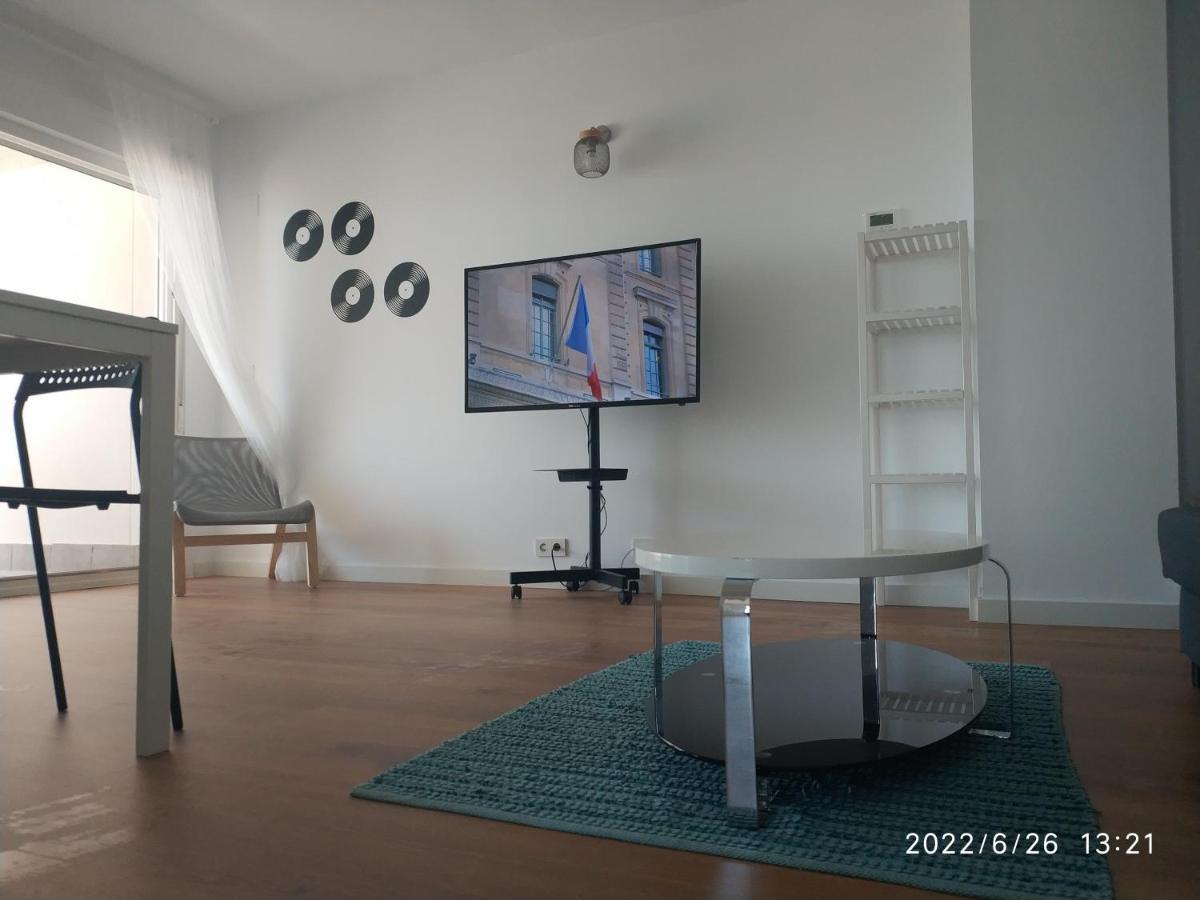 Bonito Apartamento Con Piscina Cerca De La Playa. カネット・デ・ベレンゲル エクステリア 写真